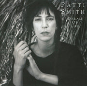 patti-smith-–-dream-of-life
