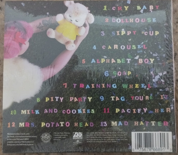 melanie-martinez-(2)-–-cry-baby