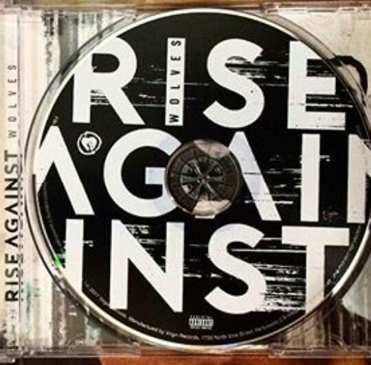 rise-against-–-wolves