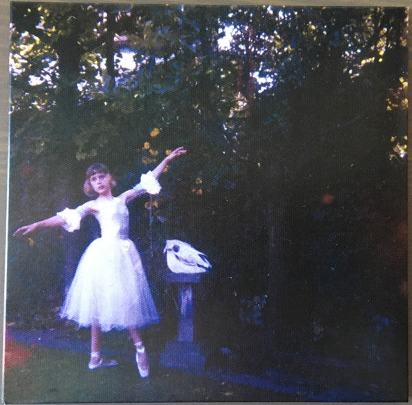 wolf-alice-–-visions-of-a-life