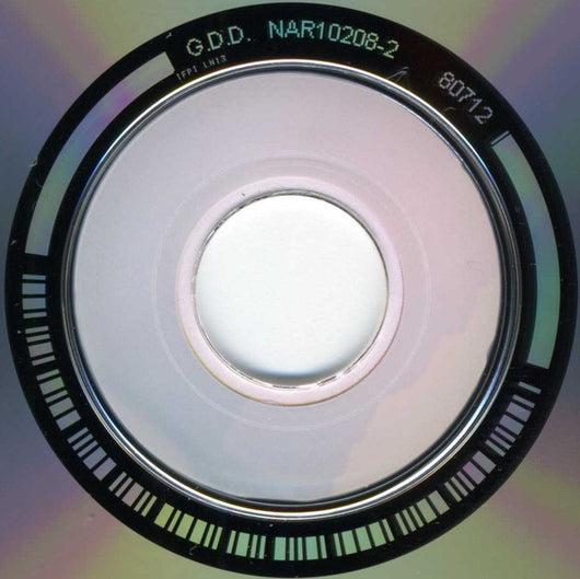 un-falco-chiuso-in-gabbia