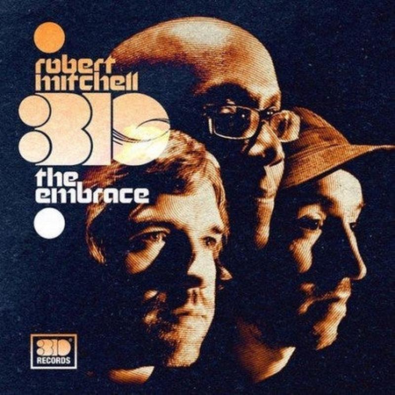 robert-mitchell-3io-–-the-embrace