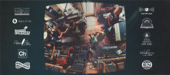 arcade-fire-–-everything-now