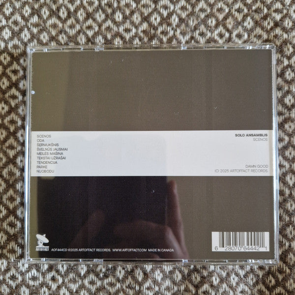 solo-ansamblis-–-scenos