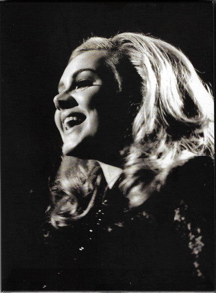 adele-(3)-–-live-at-the-royal-albert-hall