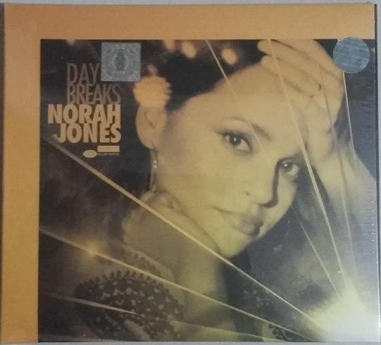 norah-jones-–-daybreaks