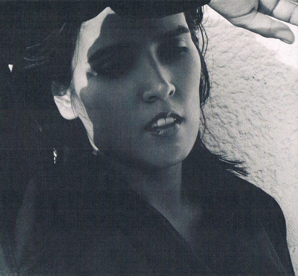 tanita-tikaram-–-sentimental