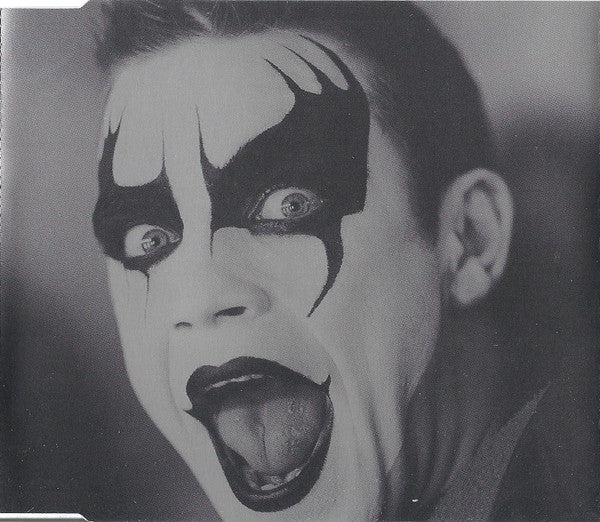 robbie-williams-–-let-me-entertain-you