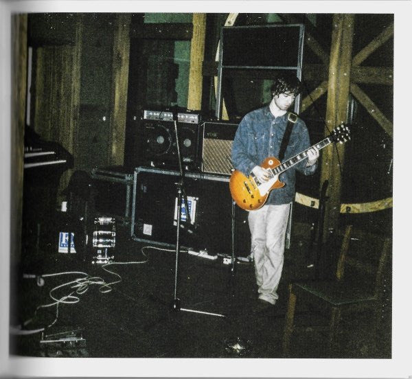 oasis-(2)-–-definitely-maybe