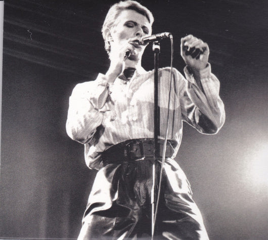 welcome-to-the-blackout-(live-london-78)