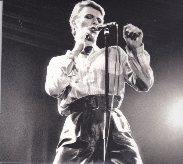 welcome-to-the-blackout-(live-london-78)