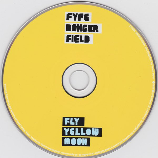 fly-yellow-moon