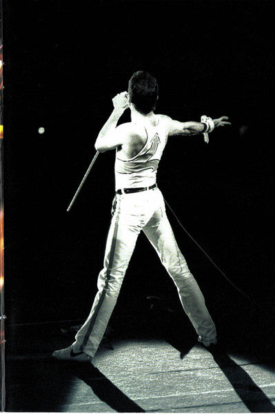 queen-on-fire-(live-at-the-bowl)