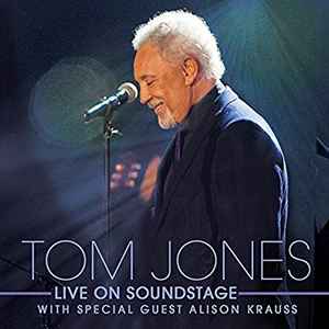 live-on-soundstage-