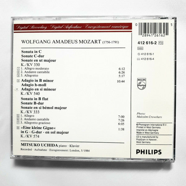2-piano-sonatas-=-klaviersonaten-kv-330-&-333-·-adagio-kv-540-·-gigue-kv-574