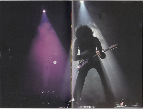 queen-on-fire-(live-at-the-bowl)