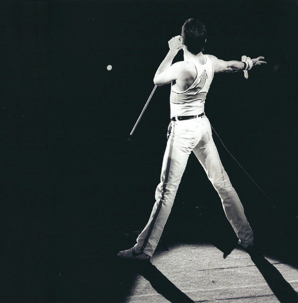 queen-on-fire-(live-at-the-bowl)
