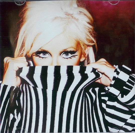 keeps-gettin-better:-a-decade-of-hits