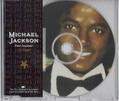 tour-souvenir-pack