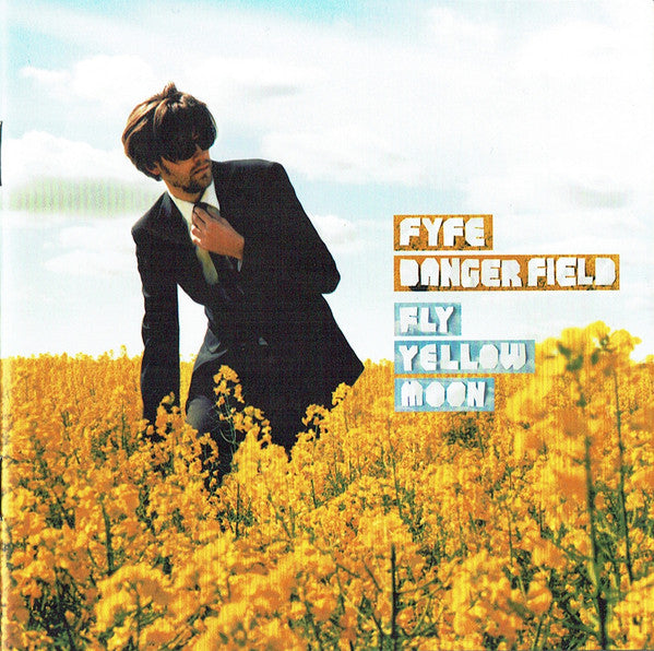 fly-yellow-moon