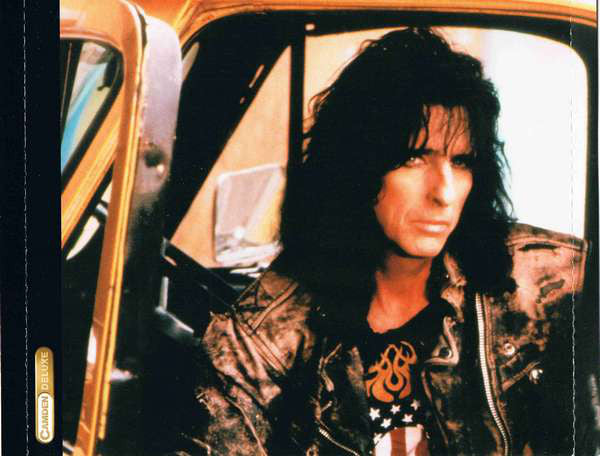 spark-in-the-dark:-the-best-of-alice-cooper